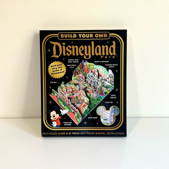 Build Your Own Disneyland Park 3D Model ~ Press Out Pieces Activity Book - Picture 1 of 11